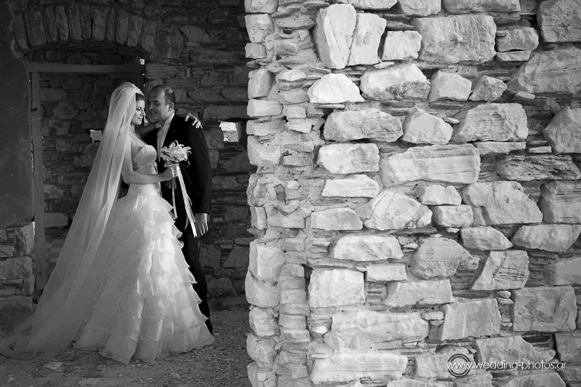 on location shooting mykonos wedding photos